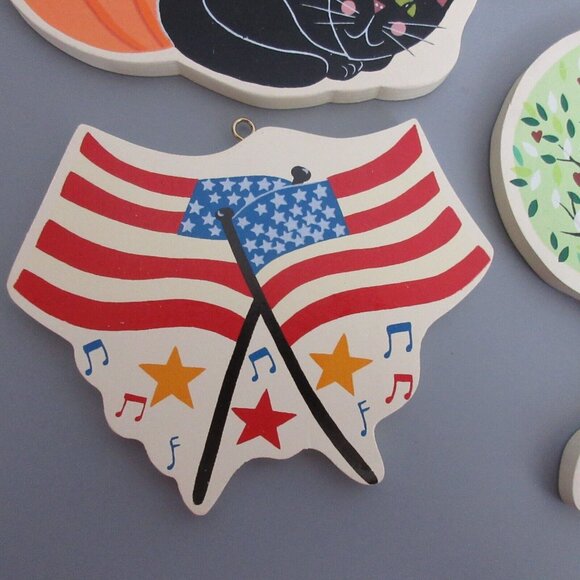 Lillian Vernon 6" Interchangeable 7 Piece Lot Wooden Holiday Door Ornaments 2000 - Picture 5 of 11